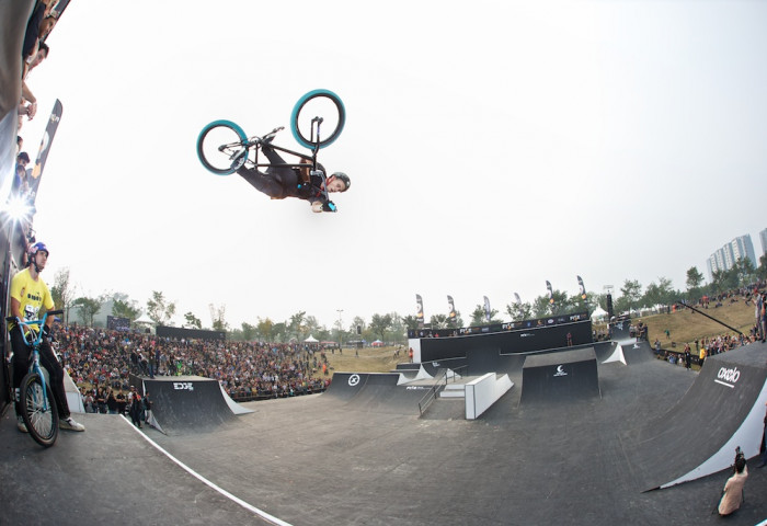 vidéos des runs de la finale BMX pro - Fise World Chengdu